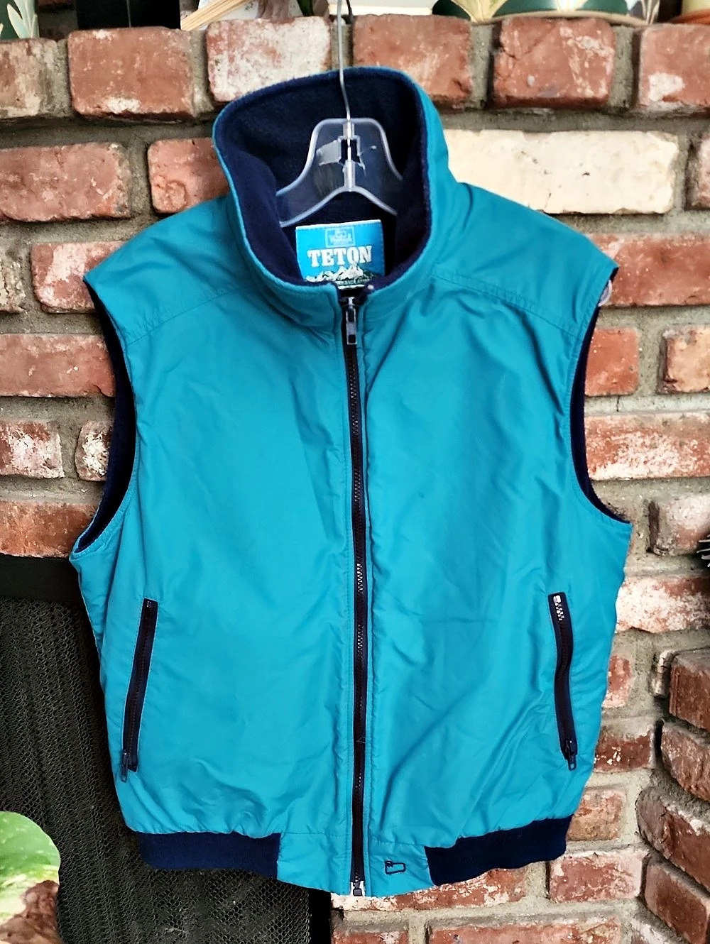 Vintage Woolrich Teton Teal Navy Fleece Lined Zip Front Outdoor Vest